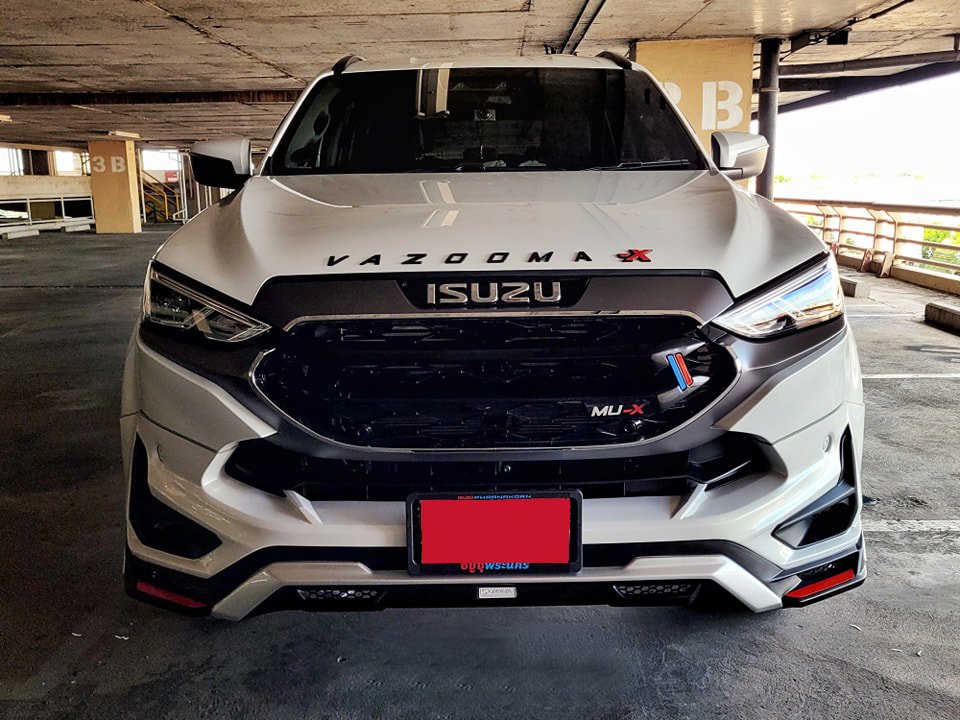 VAZOOMA-X VS Isuzu MU-X'2021-ปัจจุบัน [กับสเกิร์ตแตกแต่งอย่างสปอร์ตลงตัว รอคุณเป็นเจ้าของแล้วที่นี่]