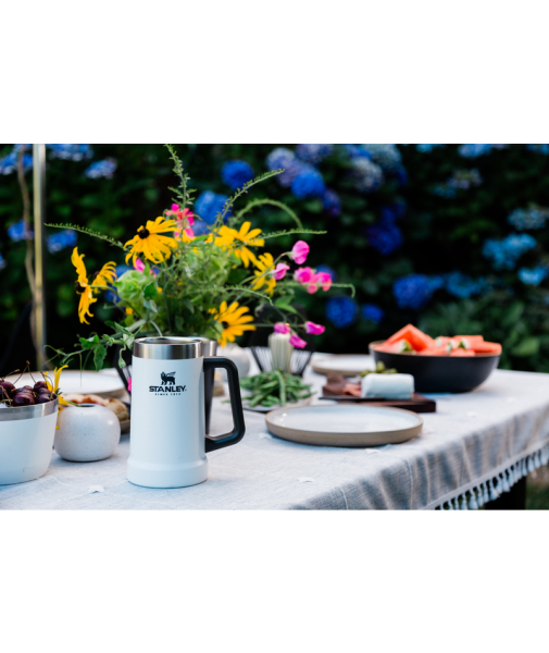 Adventure Big Grip Beer Stein 24Oz Polar White