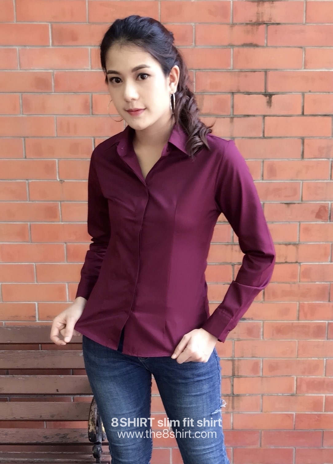 เสื้อเชิ้ตผู้หญิง สีแดงไวน์ (Red Wine) สลิมฟิต เข้ารูป แขนยาว เสื้อเชิ้ตทำงาน เสื้อยูนิฟอร์ม แบรนด์ 8SHIRT slim fit shirt พร้อมส่ง