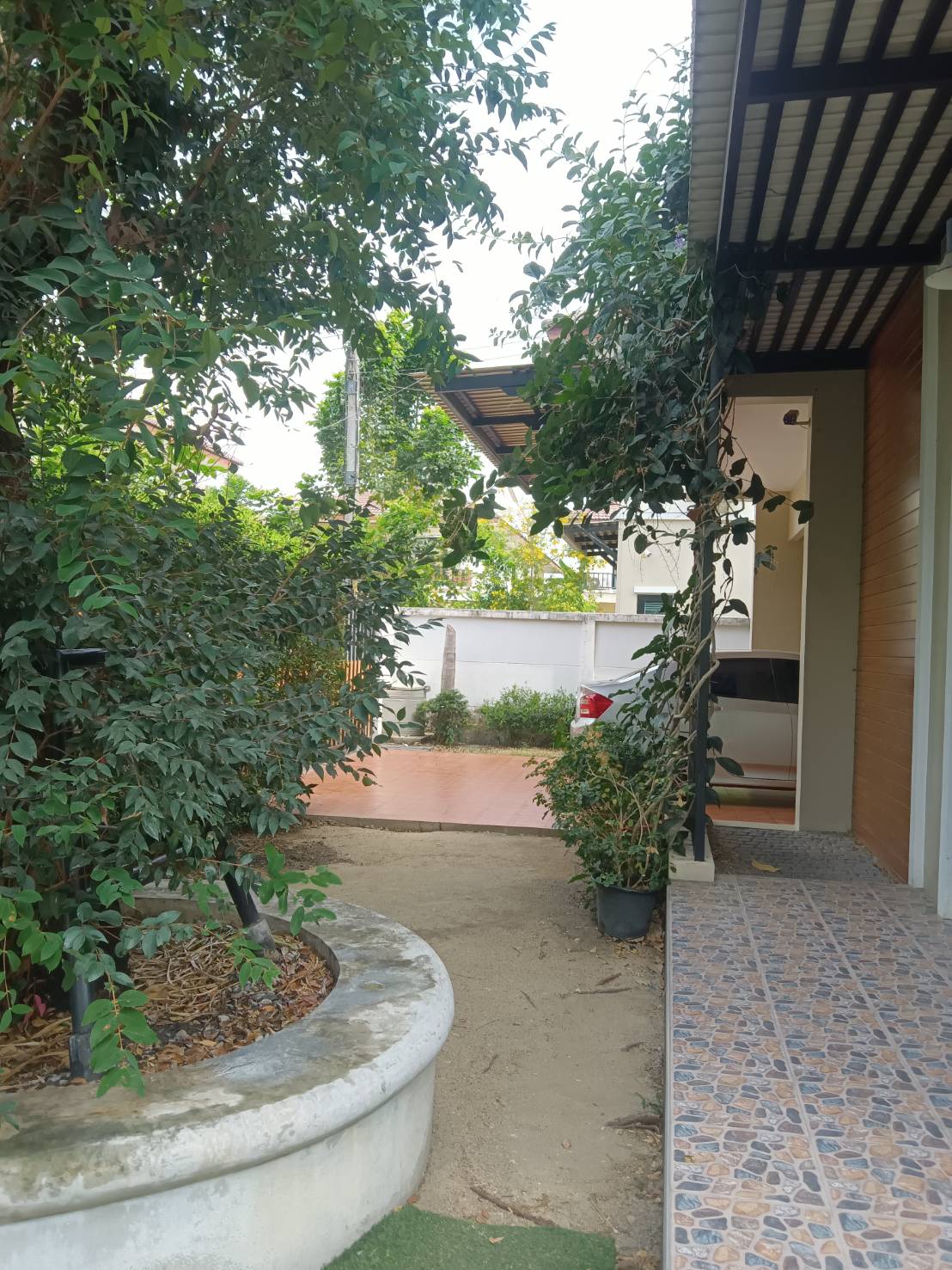 *เช่าแล้ว*ให้เช่า บ้านเดี่ยว 2 ชั้น 69.6ตร.ว. ถนนพุทธมณฑลสาย7 ถนนกำลังขยายทางเป็น 6เลน . 17,000บาท /เดือน