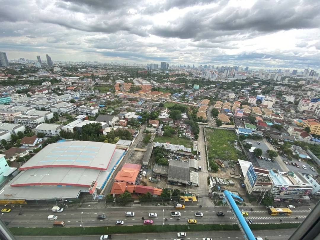 ขายคอนโด ห้องสวย ชั้น 26 เนื้อที่ 45 ตรม โครงการ : ลุมพินี วิลล์ พิบูลสงคราม-ริเวอร์วิว ราคาขาย : 2.9 ล้านบาท การเดินทาง : สะดวก ติดถนนใหญ่ พิบูลสงคราม ใกล้รถไฟฟ้า สายสีม่วง บางซื่อ-บางใหญ่ และรถไฟฟ้า สายสีแดง บางซื่อ-ตลิ่งชัน