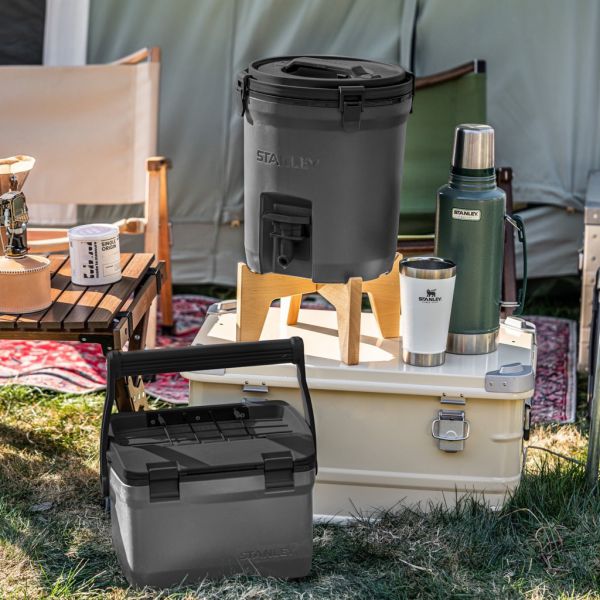 Adventure Outdoor Cooler 16Qt Charcoal