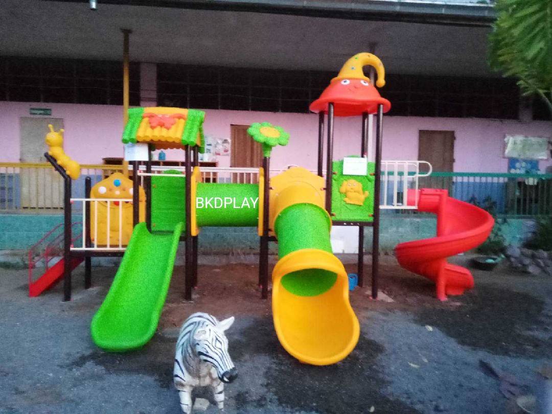 เครื่องเล่นสนาม กลางแจ้ง, ชุดหมวกมินิแฟนซีกับดอกไม้สดใส, สนามเด็กเล่น เครื่องเล่นสนามปฐมวัย playground outdoorplayground ครุภัณฑ์สนามเด็กเล่น, สพฐ,โครงการโรงเรียนประชารัฐ ศูนย์พัฒนาเด็กเล็ก