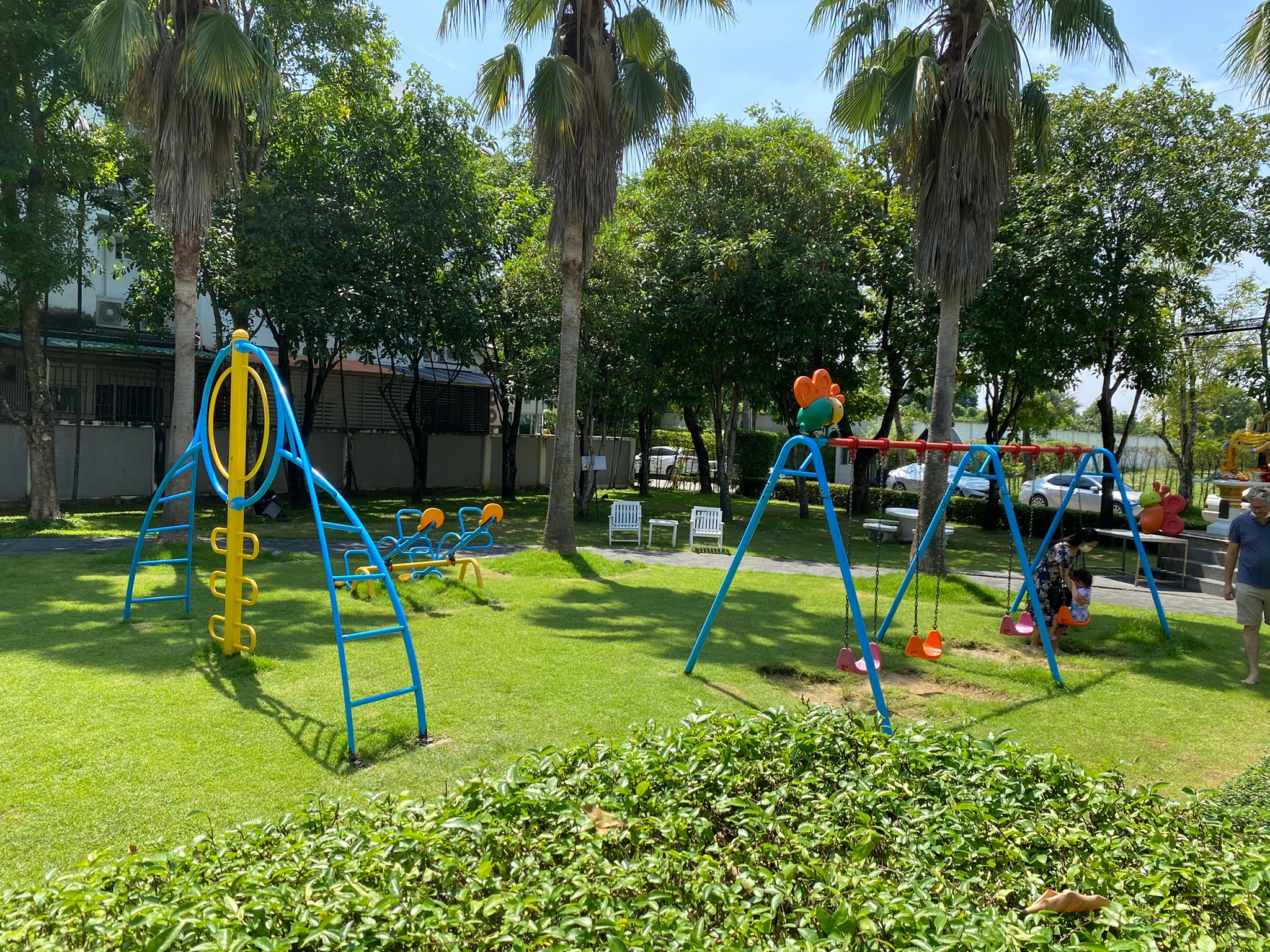 ขาย-เช่า ทาวน์โฮม3ชั้น บ้านกลางเมือง สาทร-ตากสิน2 ใกล้สถานีรถไฟฟ้า วุฒากาศ แถม!! เเอร์ 4 เครื่อง