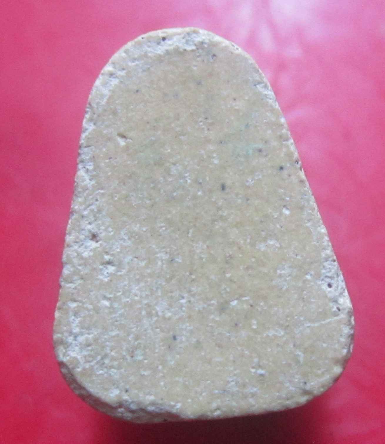 พระปิดตาจิ๋ว เนื้อผง ไม่ทราบที่