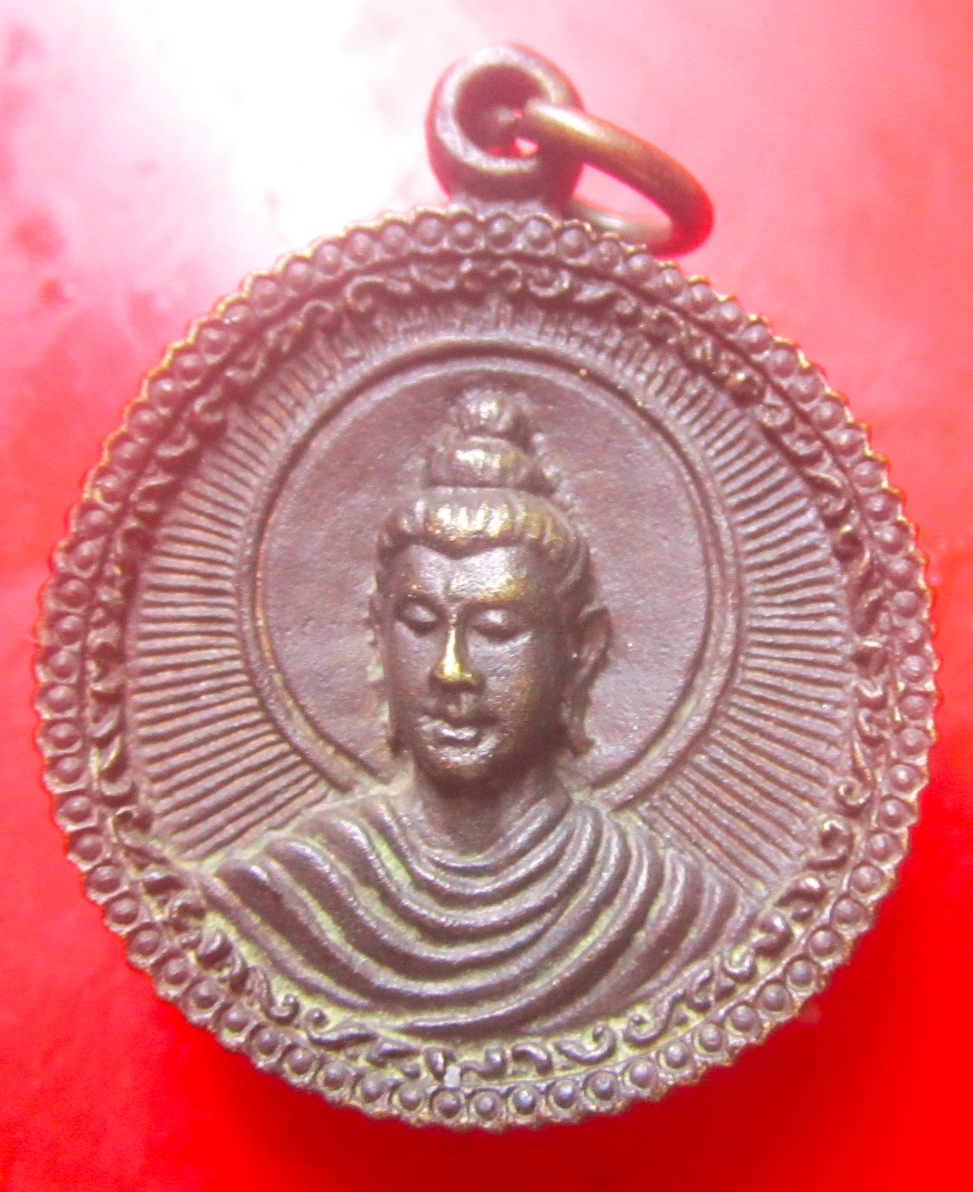 เหรียญหล่อขอบสตางค์ พระพุทธเจ้าตรัสรู้ ไม่ทราบที่