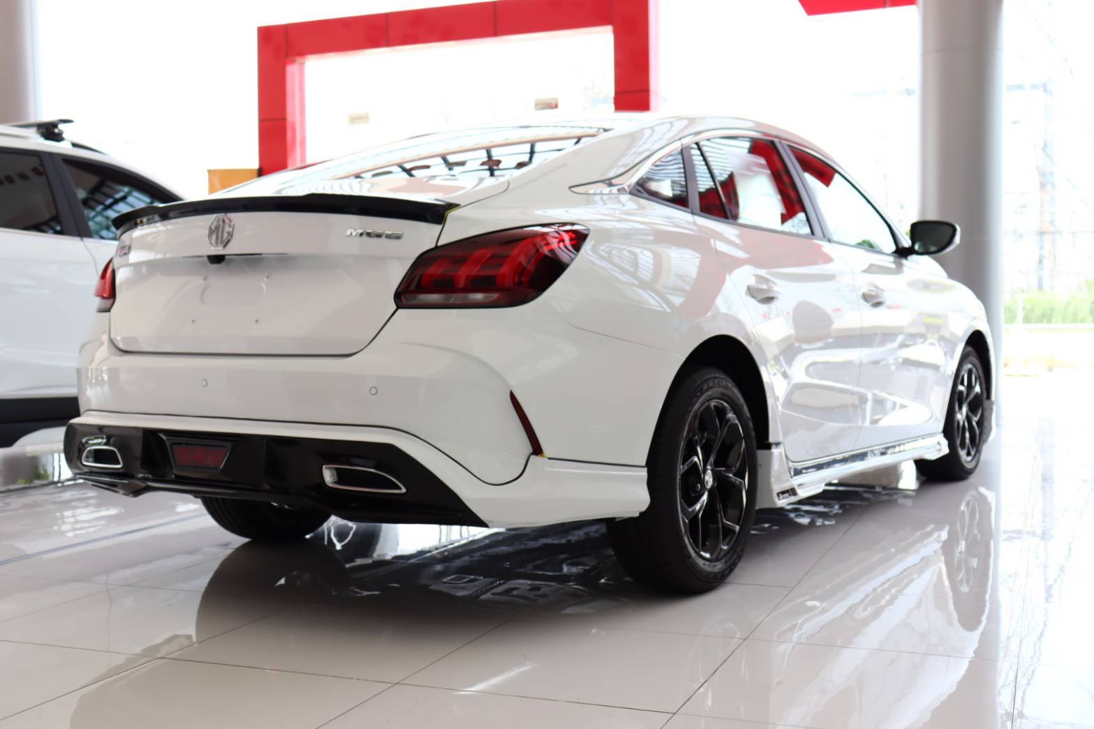 RIDER V.1 VS MG5'2021 [จุดกำเนิดความร้อนแรง ตระกูลวี ออกแบบมาลงตัวเฉพาะคุณ]