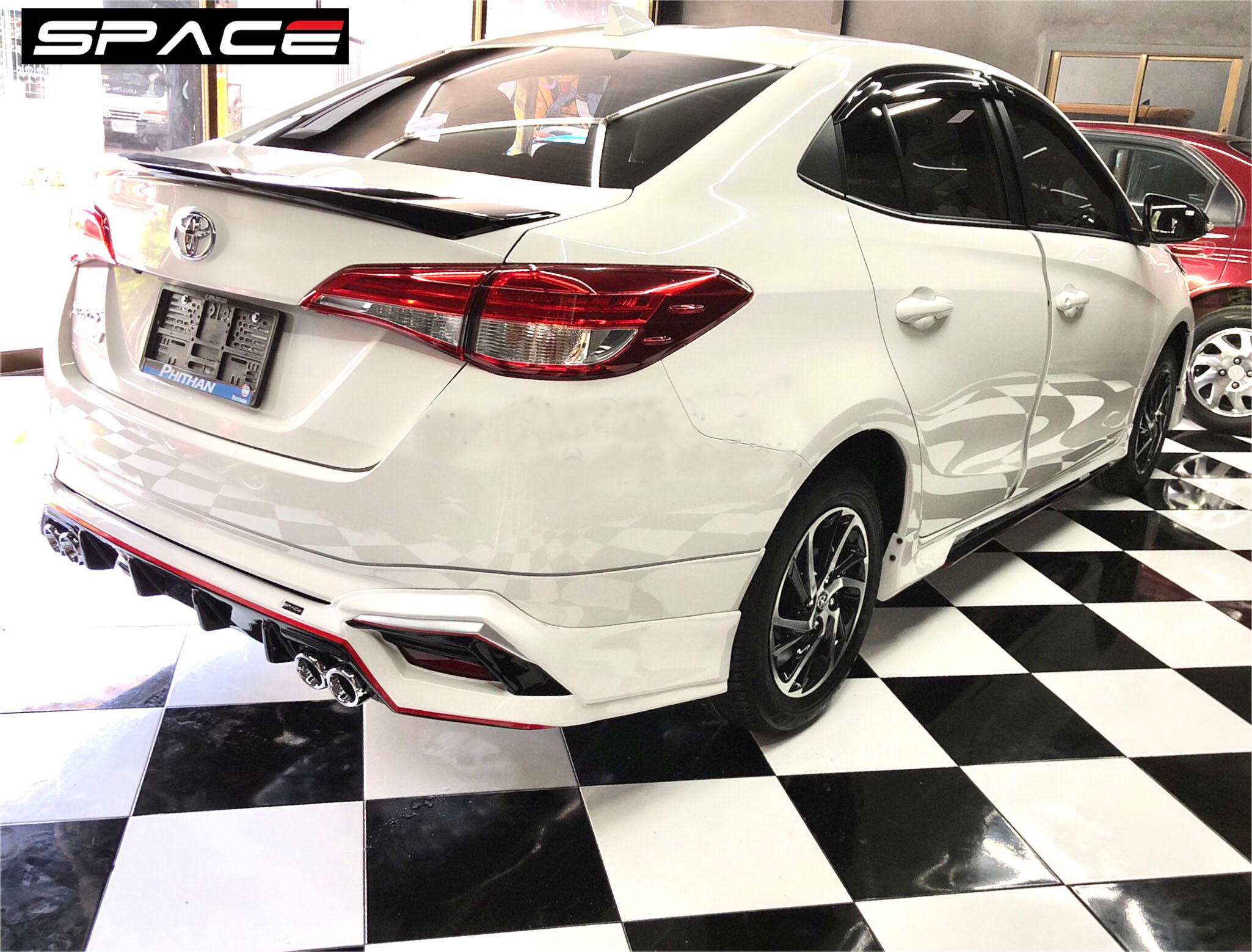 Space VS Toyota Yaris Ativ 4D 2020-On [ไม่แปลกถ้าใครๆจะมองตาม]