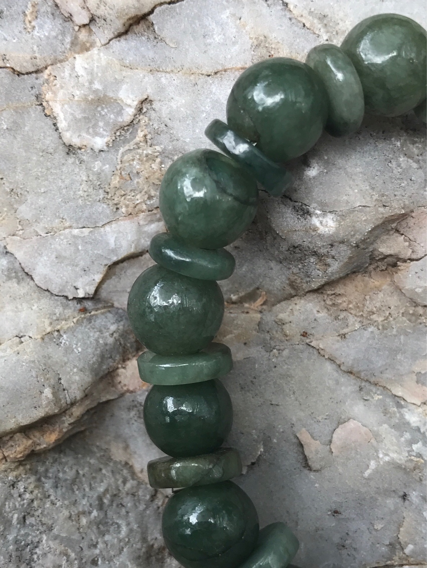 หินหยกเขียวพม่า 8 mm