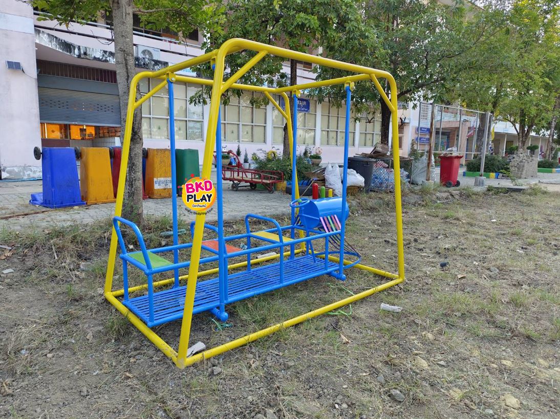 รถไฟเล็ก, เครื่องเล่นสนามกลางแจ้ง , เครื่องเล่นสนามแบบเหล็ก,ชิงช้า,สไลเดอร์,โยกเยกเหล็ก, ม้าหมุน, OutdoorPlayground, ราคาโรงงาน ขนาด:120x170x150 ซม.