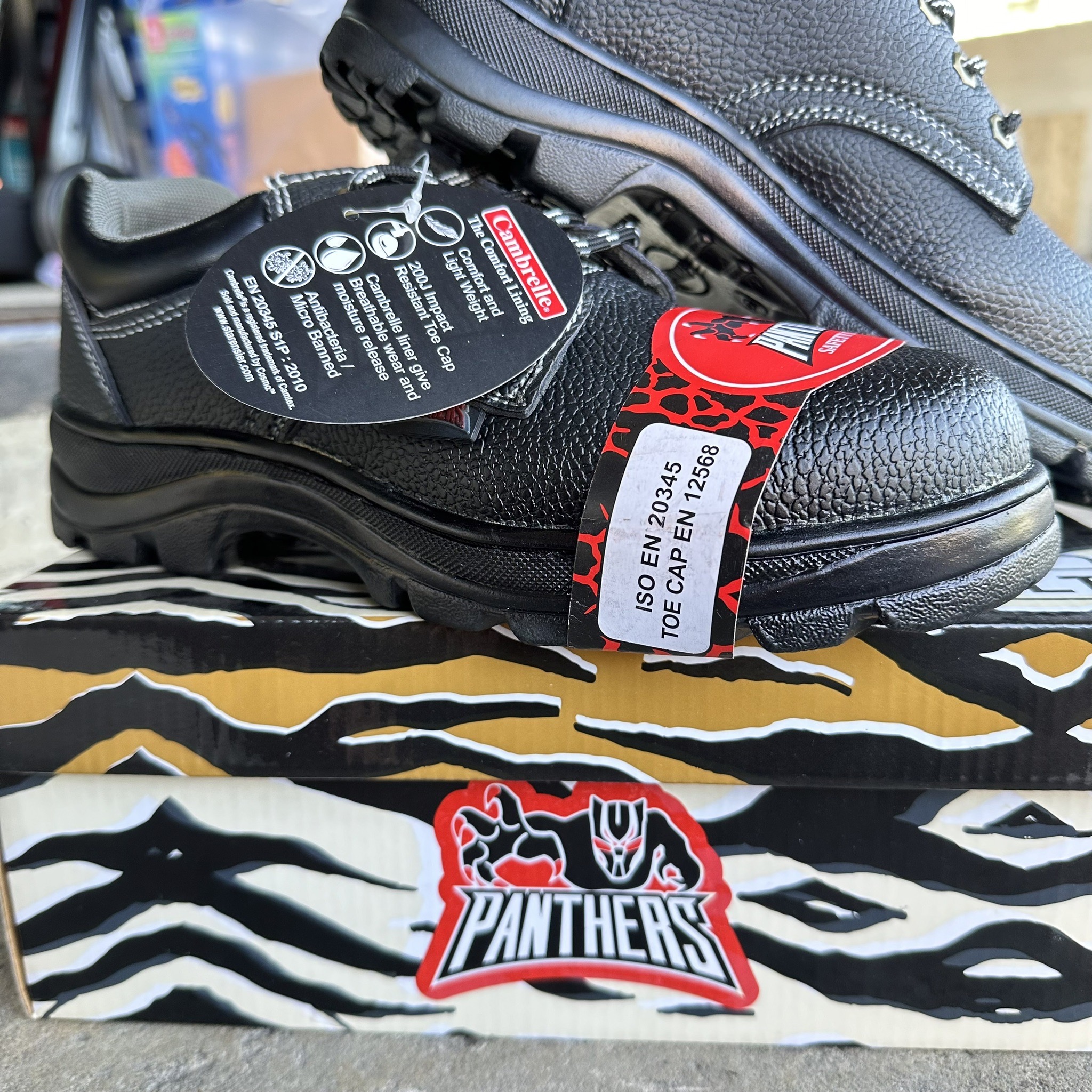 รองเท้าเซฟตี้หุ้มส้น BOLT หนัง PU