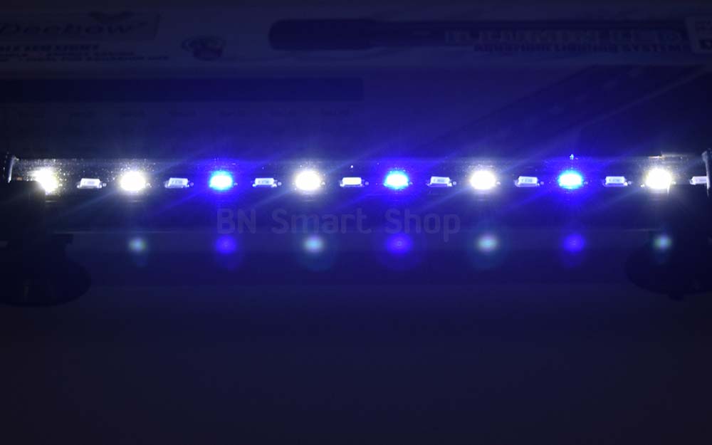 หลอดไฟ LED กันน้ำ ปรับไฟได้ 3 แบบ Deebow Dee-L30 กำลัง 8 วัตต์ ใช้กับตู้ขนาด 50-60 ซม. / 20-24 นิ้ว