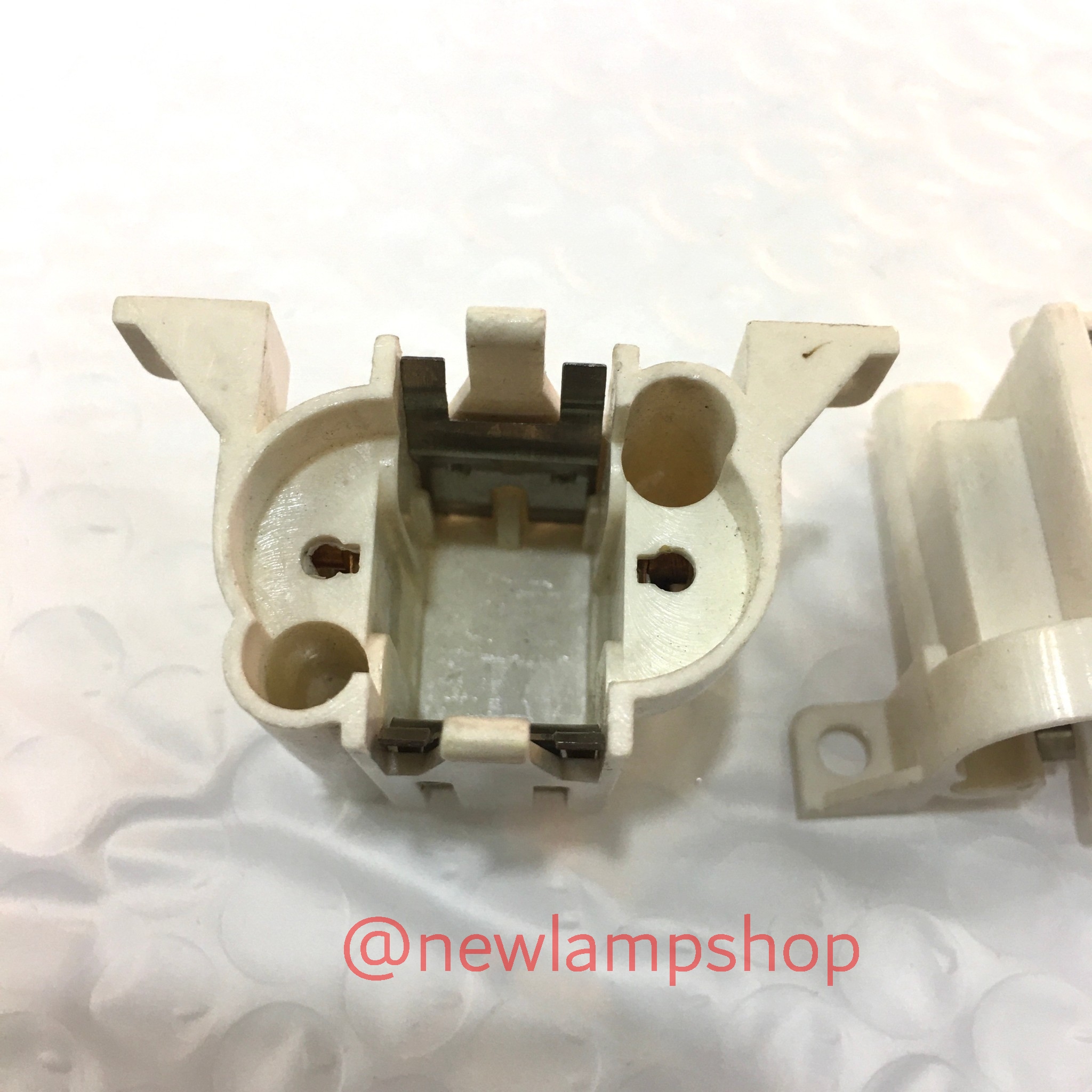 ขั้วเสียบ หลอดตะเกียบ ลดล้างสต๊อก!!