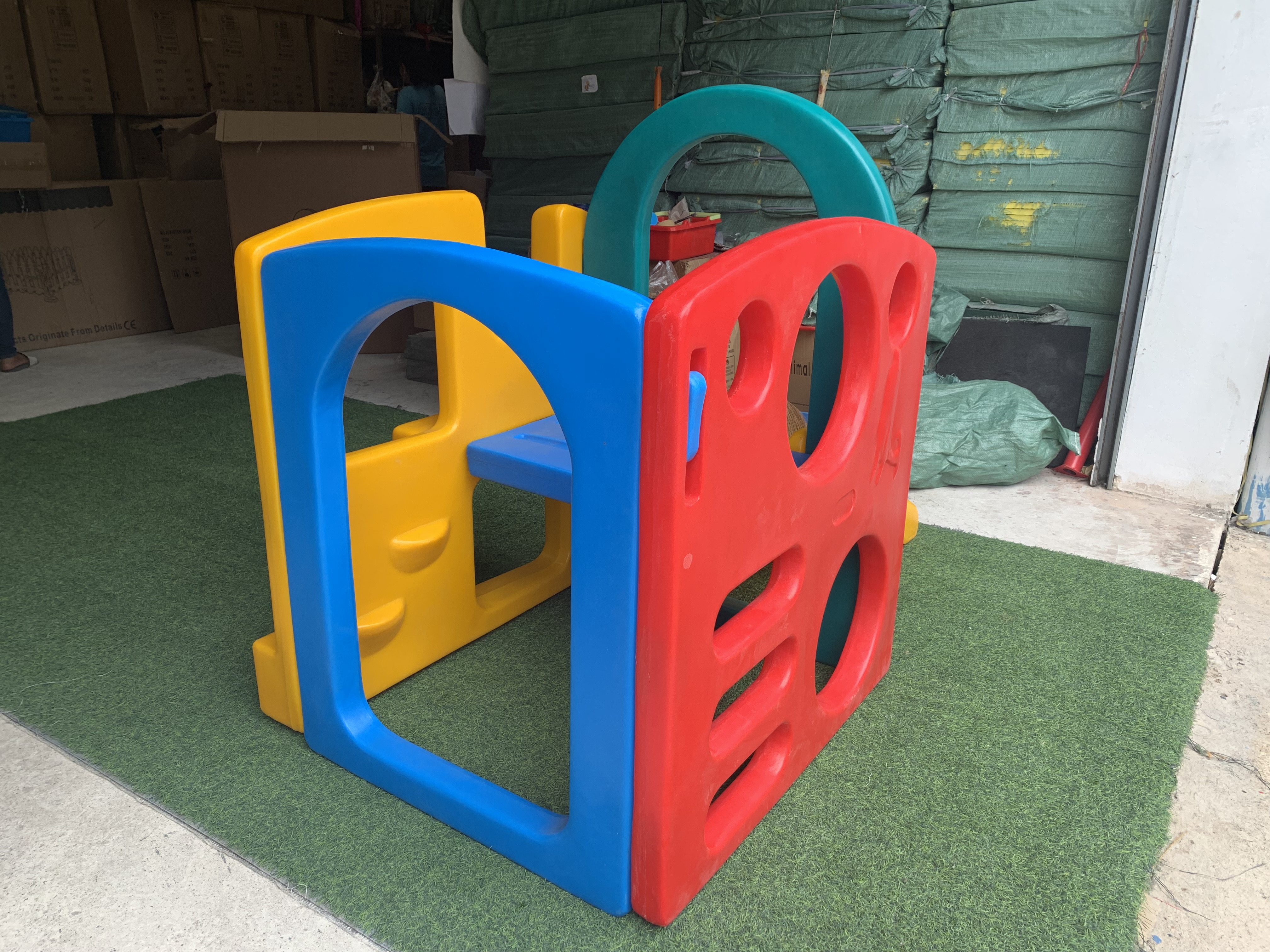 เครื่องเล่นสนาม,ของเล่นสนาม,ของเล่นเด็ก, ปืนป่ายสไลด์หลากสี