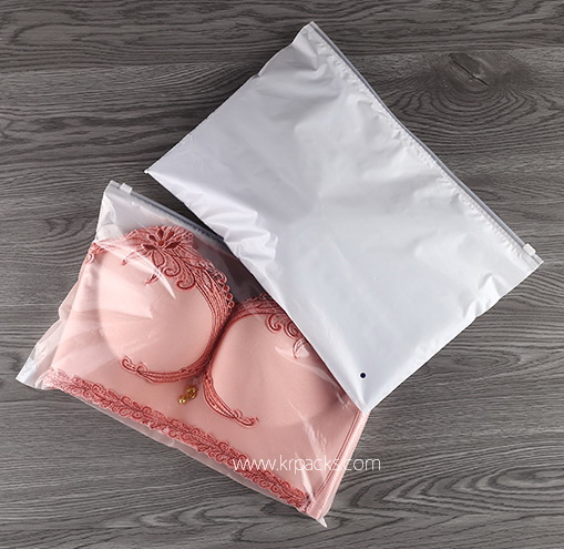 ถุงซิปรูดสำหรับชุดชั้นใน