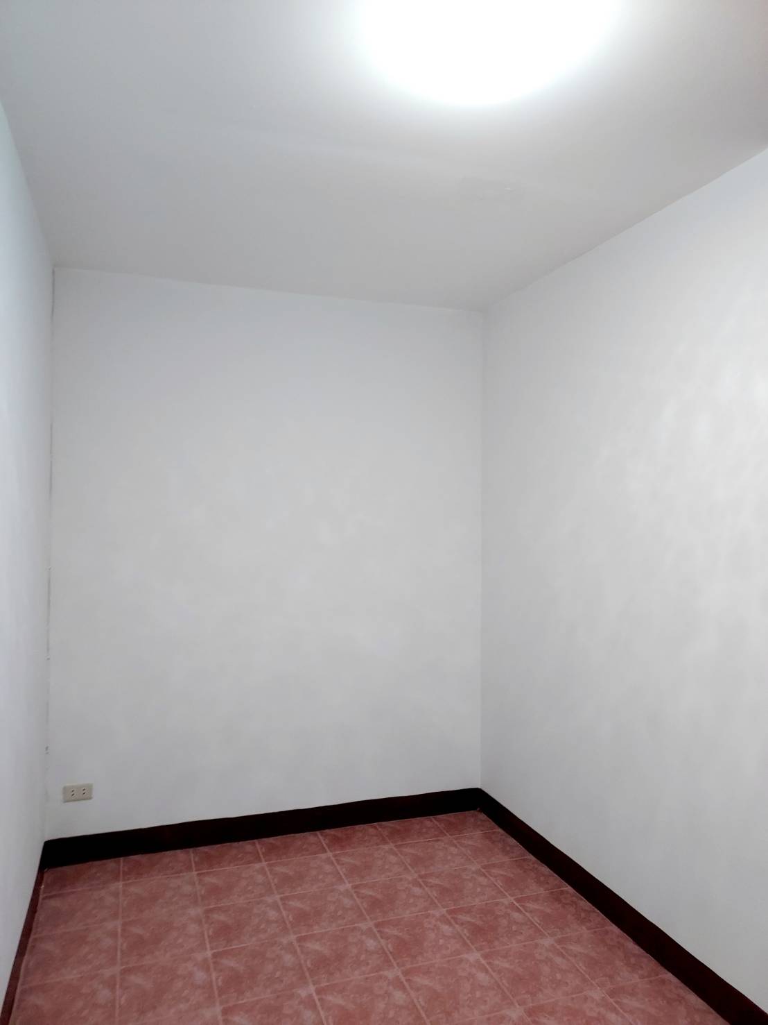 ขายทาวน์เฮ้าส์ 20ตร.ว. หมู่บ้านธนารมย์ ใกล้ตลาดวงศกร สายไหม หทัยราษฏร์ ทำเลดี สะดวกสัญจร รีโนเวทใหม่ สภาพสวย พร้อมอยู่ ทาวน์เฮ้าส์ 2ชั้น 3นอน 2น้ำ