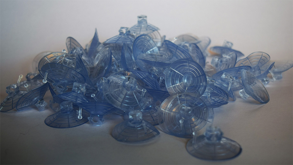 ตัวดูดกระจก จุ๊บติดกระจก สูญญากาศ แบบมีรู ขนาด 4 ซม. 100 ตัว