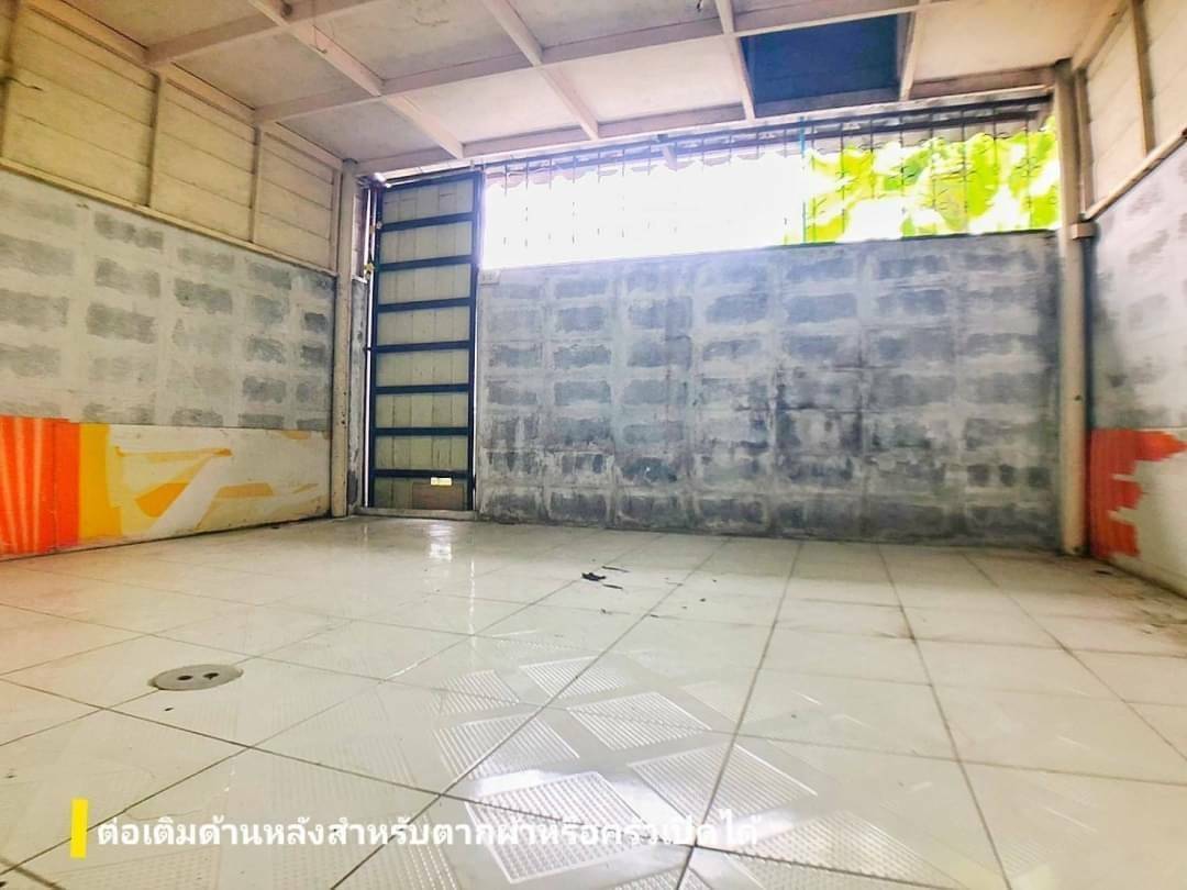 ขายทาวน์เฮ้าส์ 2ชั้น เนื้อที่ 22 ตร.ว. ม.เพชรเกษม 2 ใต้ ซ.เพชรเกษม 55/2 ใกล้เดอะมอลล์บางแค และรถไฟฟ้าMRTหลักสอง เพียง 2กม.