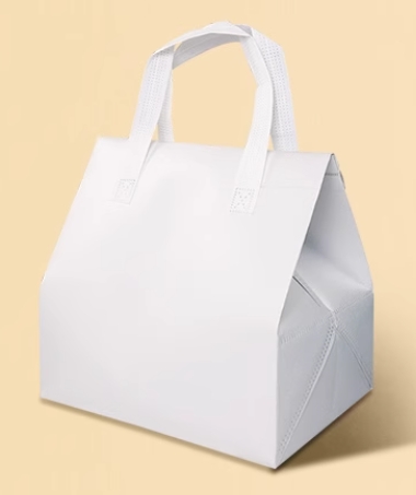 ถุงหิ้วเก็บความเย็นพิมพ์ลาย ถุงฟอยล์เก็บความเย็น ถุงเก็บอุณหภูมิ ถุงไอติม ถุงกาแฟ ถุงเค้ก พิมพ์ Logo ได้