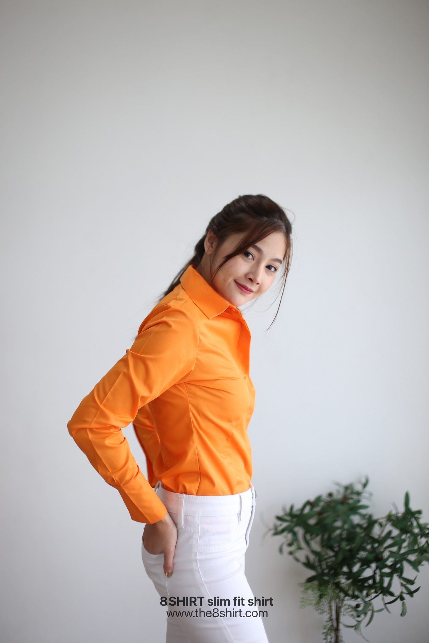 เสื้อเชิ้ตผู้หญิง สีส้มสด (Orange Summer) สลิมฟิต เข้ารูป แขนยาว เสื้อเชิ้ตทำงาน เสื้อยูนิฟอร์ม แบรนด์ 8SHIRT slim fit shirt พร้อมส่ง