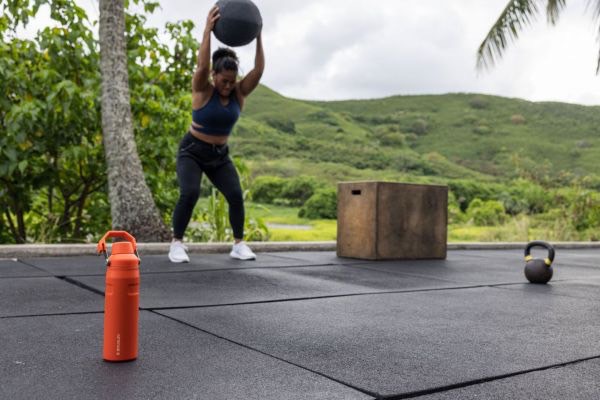 Iceflow™ Aerolight Fast Flow Water Bottle 24Oz Navy