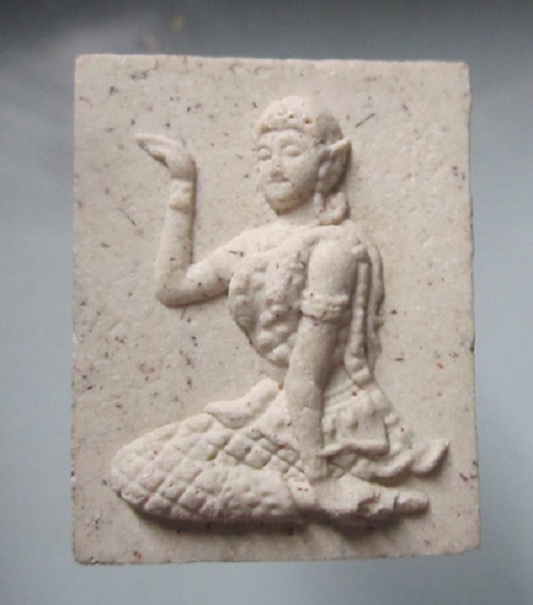 พระผงแม่นางกวัก หลวงปู่ขุน วัดใหม่ทองสว่าง จ.อุบลราชธานี