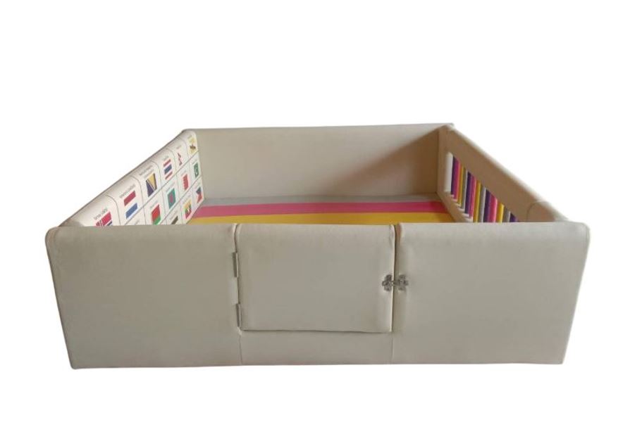 คอกกั้น ลายธงชาติ, คอกกั้นเด็ก,เตียงเด็ก,เบาะหนังนุ่มนิ่ม softplay, indoor playground kidszone ,สวนสนุกในร่ม ,รับสั่งทำบ่อบอล เตียงเด็กตามขนาด ขนาด 5-6x6.5 ฟุต