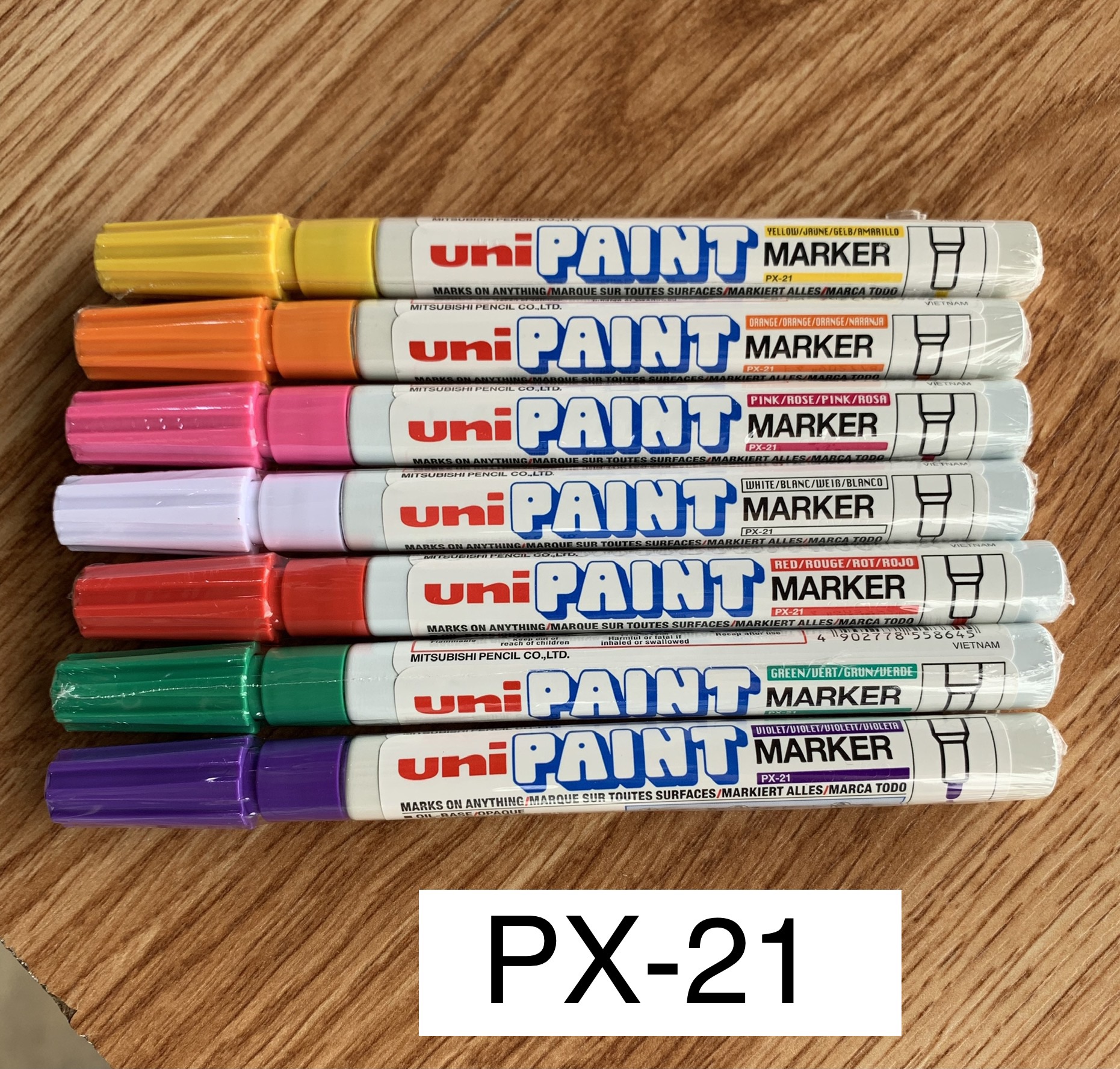 ปากกา UNIPAINT PX-21