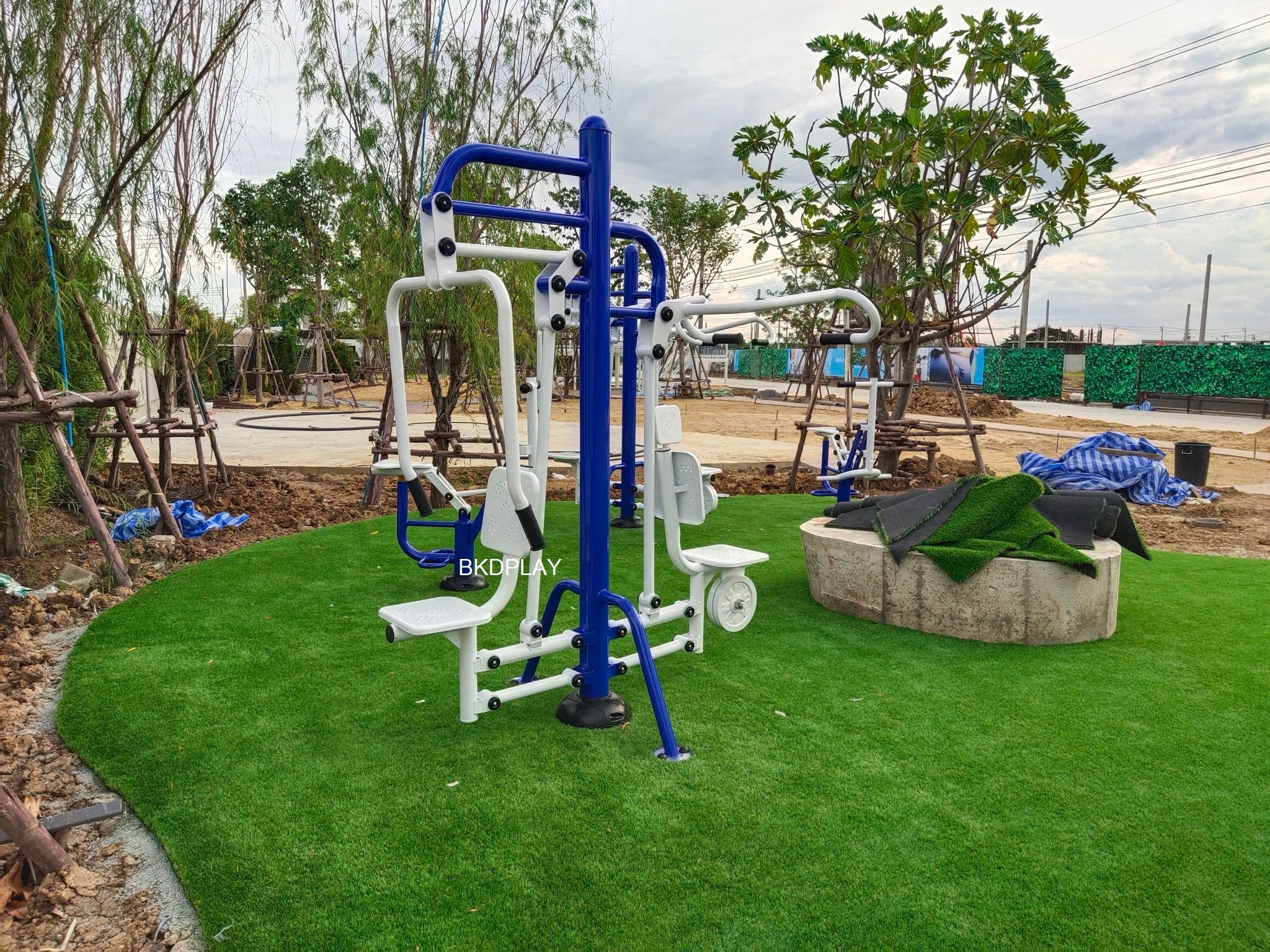 เครื่องออกกำลังกาย กลางแจ้ง ชุดอุปกรณ์ บริหารไหล่ หน้าอกคู่ แบบดันและ แบบดึง FND-LS-53 ลานกีฬา อเนกประสงค์ สนามกีฬา ขนาด 75 x 183 x 220 ซม.