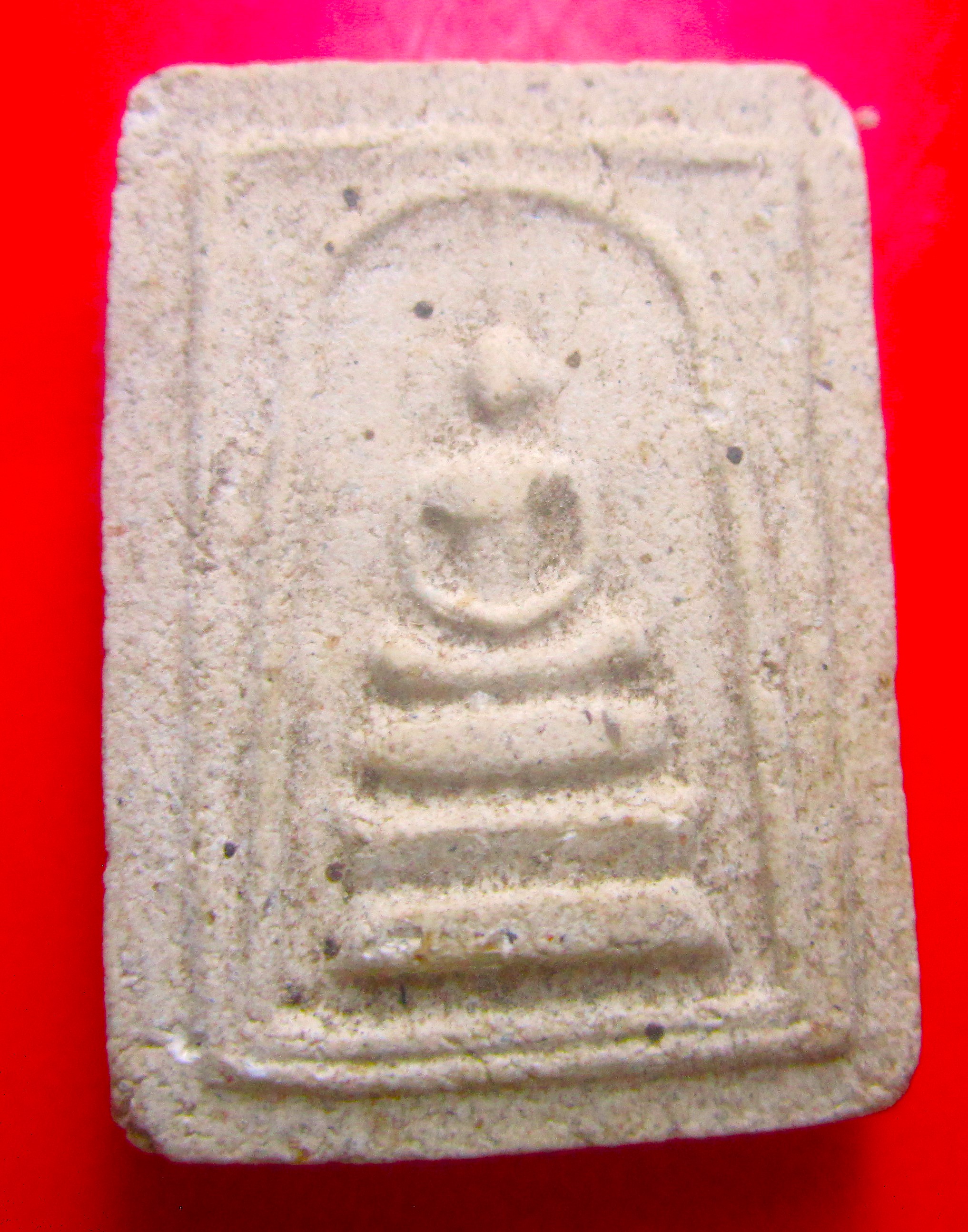 พระสมเด็จ3ชั้นกรอบกระจก หลัง ปั๊มยันต์แดง ไม่ทราบที่