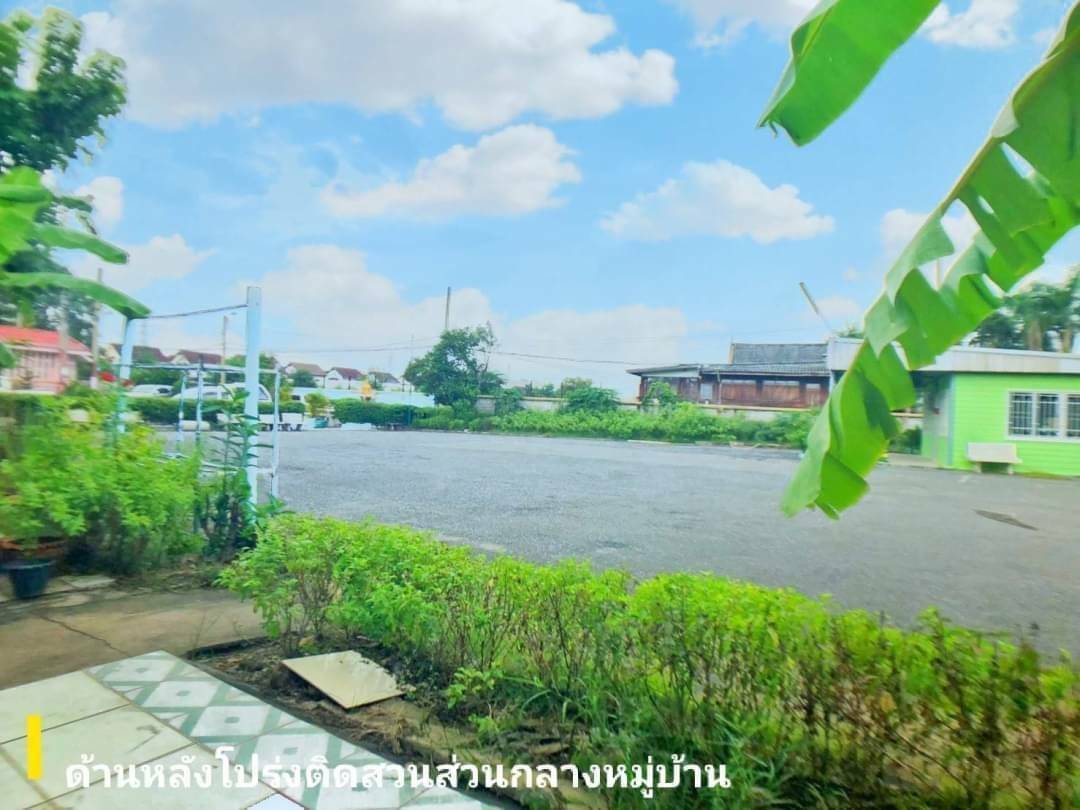 ขายทาวน์เฮ้าส์ 2ชั้น เนื้อที่ 22 ตร.ว. ม.เพชรเกษม 2 ใต้ ซ.เพชรเกษม 55/2 ใกล้เดอะมอลล์บางแค และรถไฟฟ้าMRTหลักสอง เพียง 2กม.