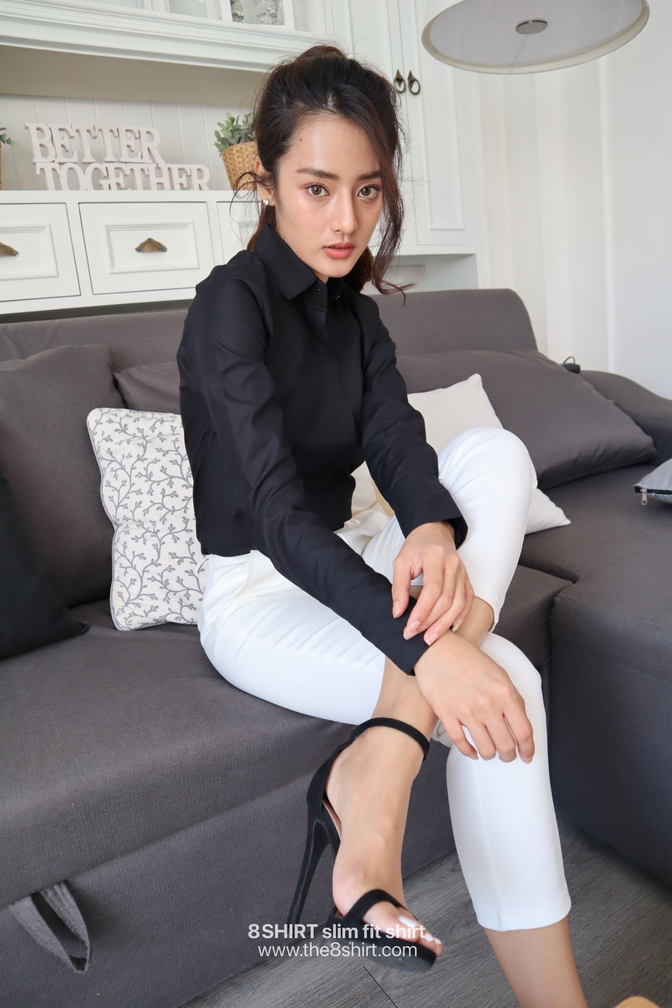 เสื้อเชิ้ตผู้หญิงสีดำ สลิมฟิต เข้ารูป แขนยาว เสื้อเชิ้ตทำงาน เสื้อยูนิฟอร์ม แบรนด์ 8SHIRT slim fit shirt พร้อมส่ง