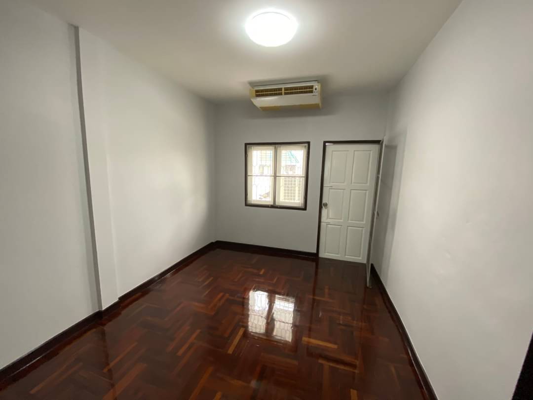 ขาย -ให้เช่า ทาวน์เฮ้าส์ เสตะนิเวศน์ กำนันเเม้น 7 ขนาด 28 ตรว ปรับปรุงใหม่ จอดรถสบาย ใกล้ตลาดพิบูลย์วิทย์