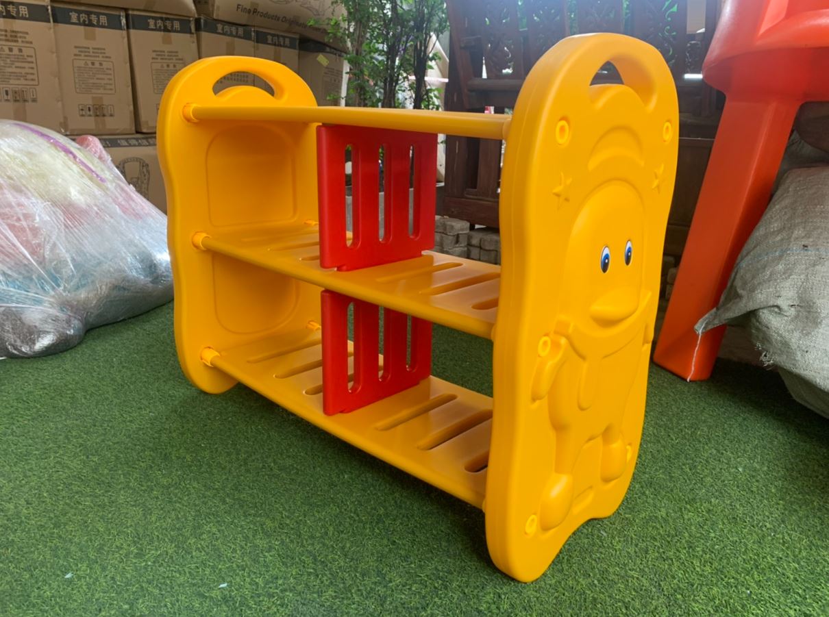 ชั้นวางของเพนกวิน ,ชั้นวางรองเท้า 3 ชั้น ,ชั้นวางของ ,ชั้นพลาสติก,ชั้นวางเอนกประสงค์ ,เฟอร์นิเจอร์เด็ก ชั้นวางรองเท้า ขนาด : 39x95x75 ซม.