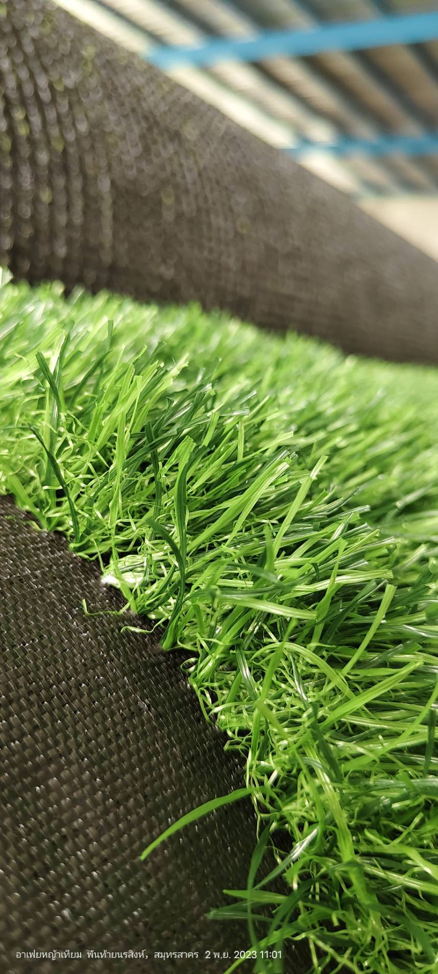 หญ้าเทียมเกรดพรีเมี่ยม ยาว 4 เซนติเมตร ถักหนาอย่างดีมีรูระบายน้ำ หญ้าปลอม,สนามหญ้าหน้าบ้าน, สนามเด็กเล่น ,สนามกีฬา พร้อมส่ง ราคาโรงงาน