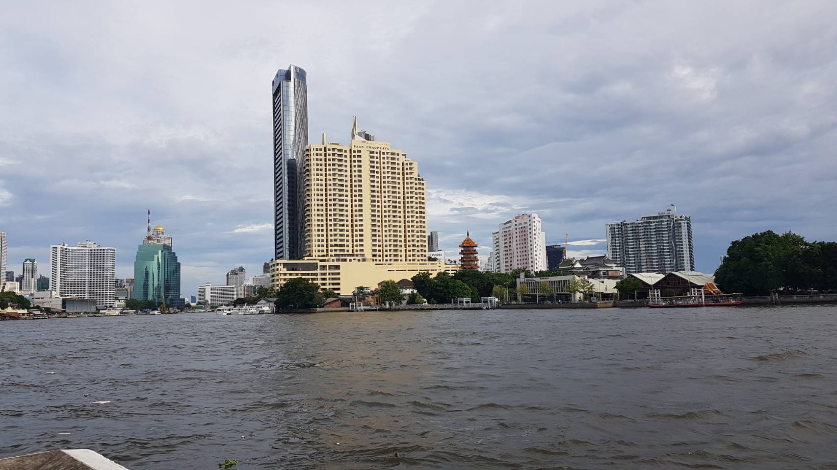 คอนโด บ้านเจ้าพระยา : 78.18 ตารางเมตร คลองสาน ใกล้ BTS สะพานตากสิน ขายถูกที่สุดในโครงการ