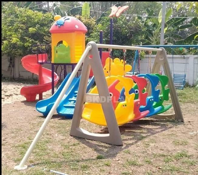 เครื่องเล่นสนาม,ของเล่นสนาม,ของเล่นเด็ก, ชิงช้าปลานีโม่