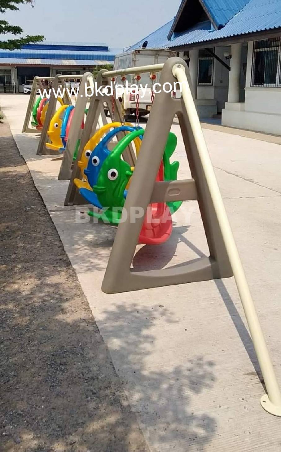 เครื่องเล่นสนาม,ของเล่นสนาม,ของเล่นเด็ก, ชิงช้าปลานีโม่