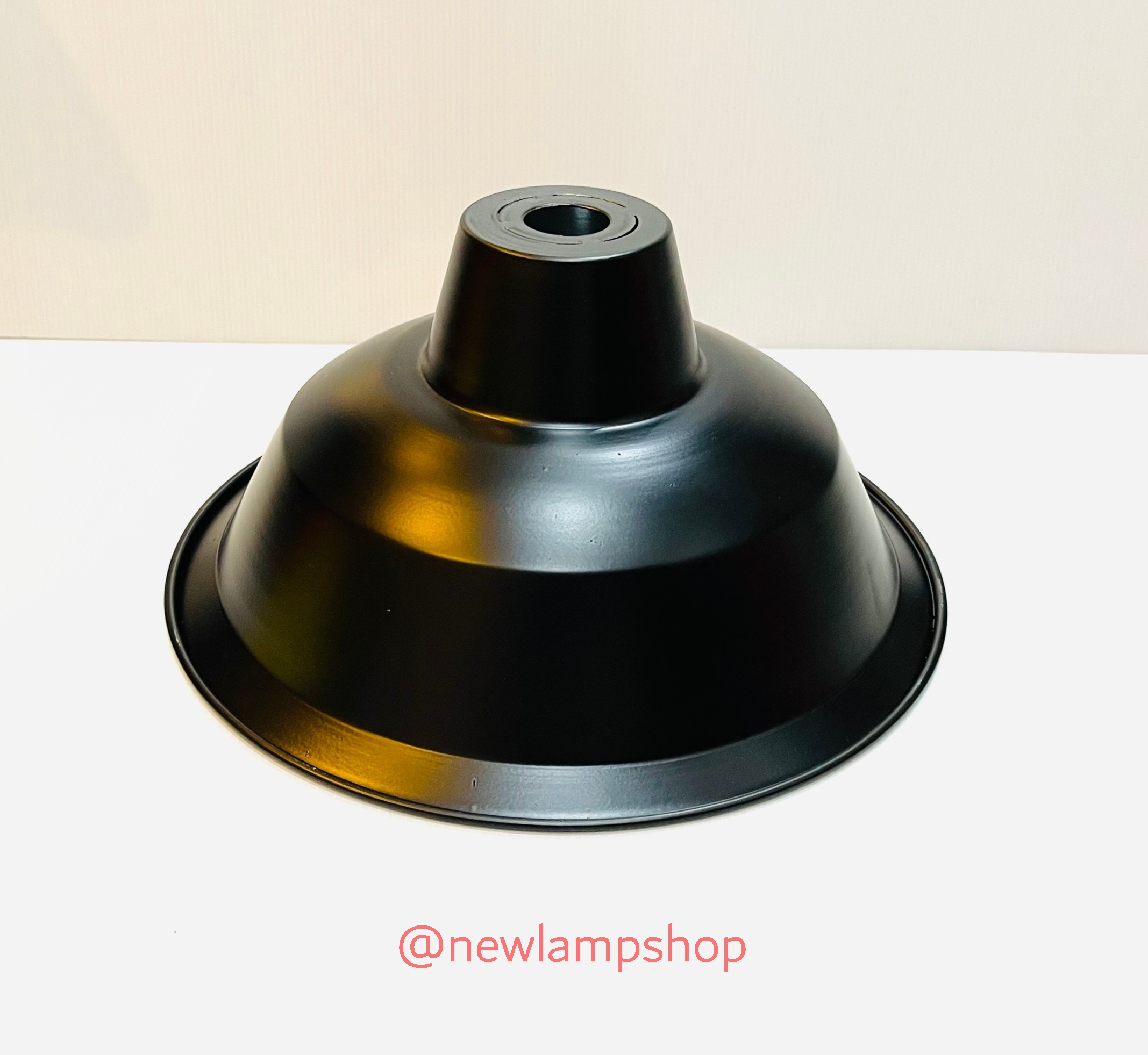 โคมฝาชีอลูมิเนียมสะท้อนแสง มีทั้ง 9 และ 12 นิ้ว หลากสีส้นให้เลือก