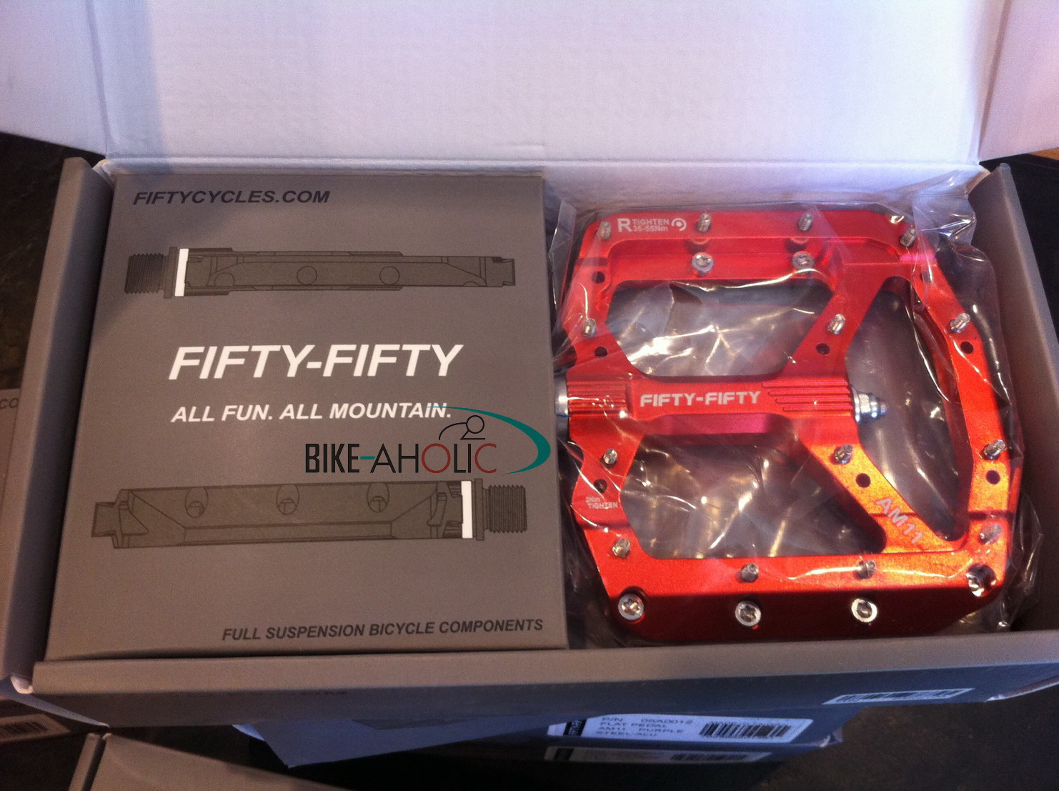 บันไดเสือภูเขา FIFTY-FIFTY สีแดง