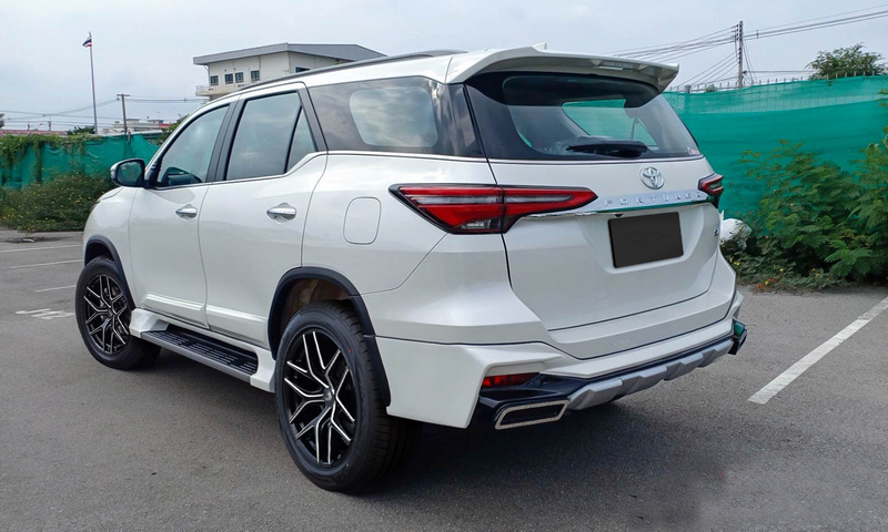 V.1 VS Toyota All New Fortuner'2020-On [เฉพาะคุณเท่านั้นที่มองเห็นความหล่อล้ำ...]