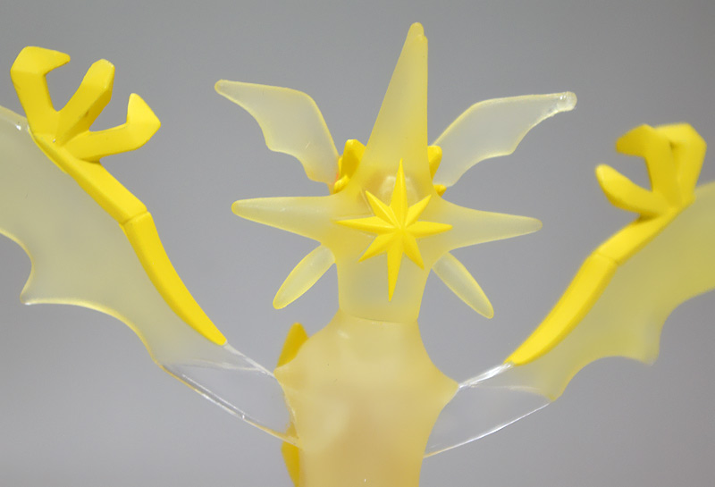 Ultra Necrozma ของแท้ JP - Monster Collection Takara Tomy [โมเดลโปเกมอน]