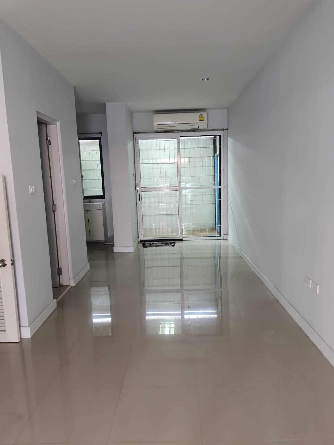 เช่าแล้ว* ให้เช่าทาวน์โฮม 3 ชั้น หมู่บ้านซิกเนเจอร์ เพชรเกษม 69 เนื้อที่ 17.1 ตารางวา 3นอน 3น้ำ