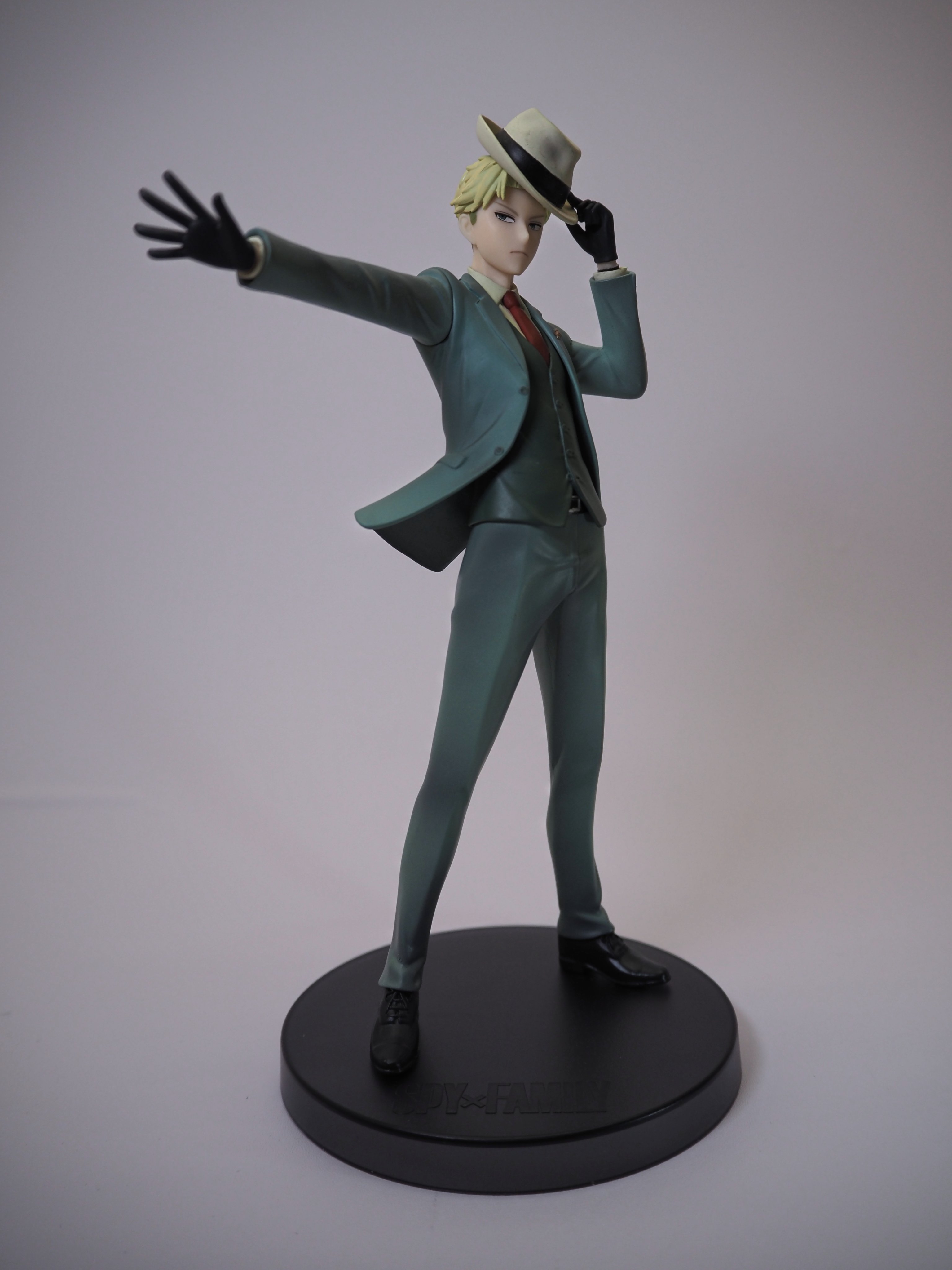 Loid ของแท้ JP - Ichiban Kuji Banpresto [โมเดล Spy x Family]