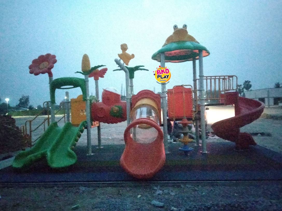 เครื่องเล่นสนามกลางแจ้ง ชุดสวนข้าวโพด สนามเด็กเล่น,ครุภัณฑ์สนามเด็กเล่น, สพฐ,โครงการโรงเรียนประชารัฐ