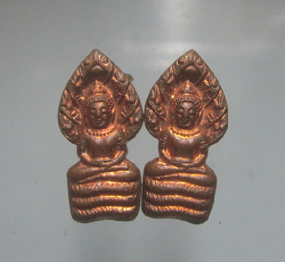 เหรียญปรกใบมะขาม เล็ก เสาร์5 หลวงพ่อคูณ วัดบ้านไร จ.นครราชสีมา