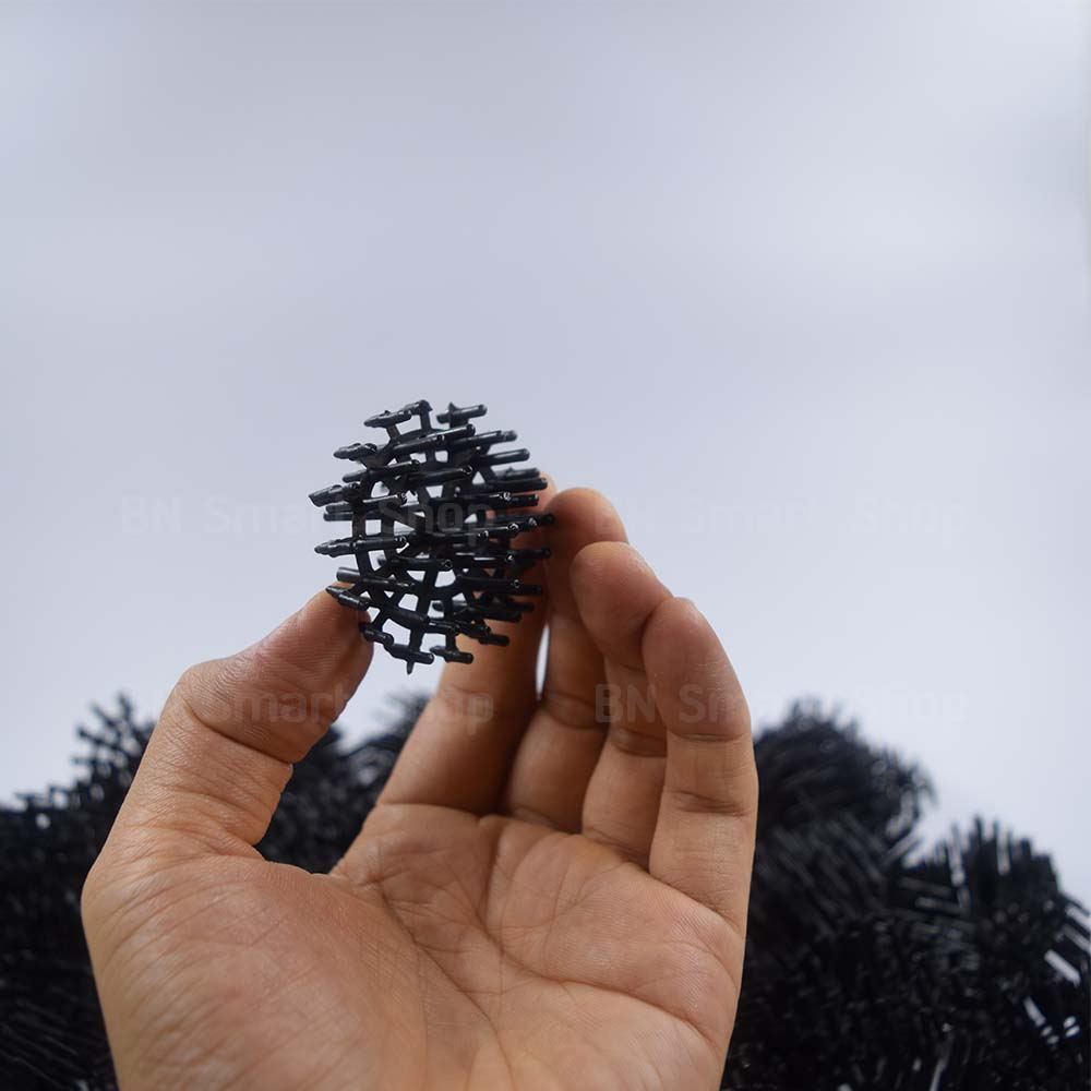 วัสดุกรองตู้ปลาตู้กุ้ง ไบโอบอล Bioball 1 ถุง น้ำหนักประมาณ 300 กรัม หรือประมาณ 90 ลูก แถมฟรีใยแก้วอย่างดี 1แผ่น