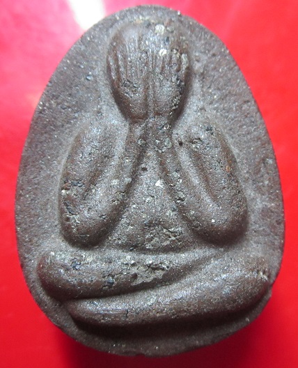 พระปิดตาจัมโบ้ หลัง ยันต์ เนื้อว่านผสม เพชรหน้าทั่ง พะแท้ไม่ทราบที่ พระมีน้ำหนัก