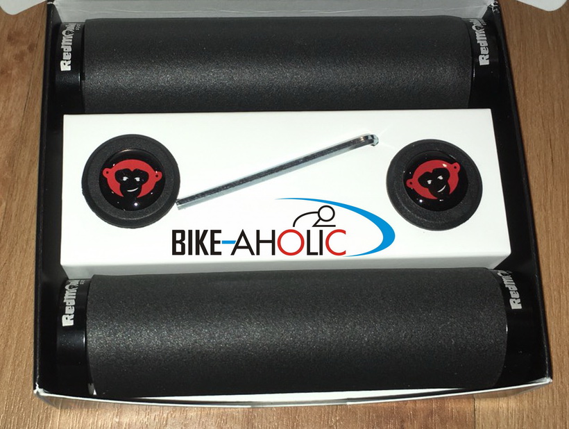 Red Monkey Klampz Lock-on Grips - สีดำ