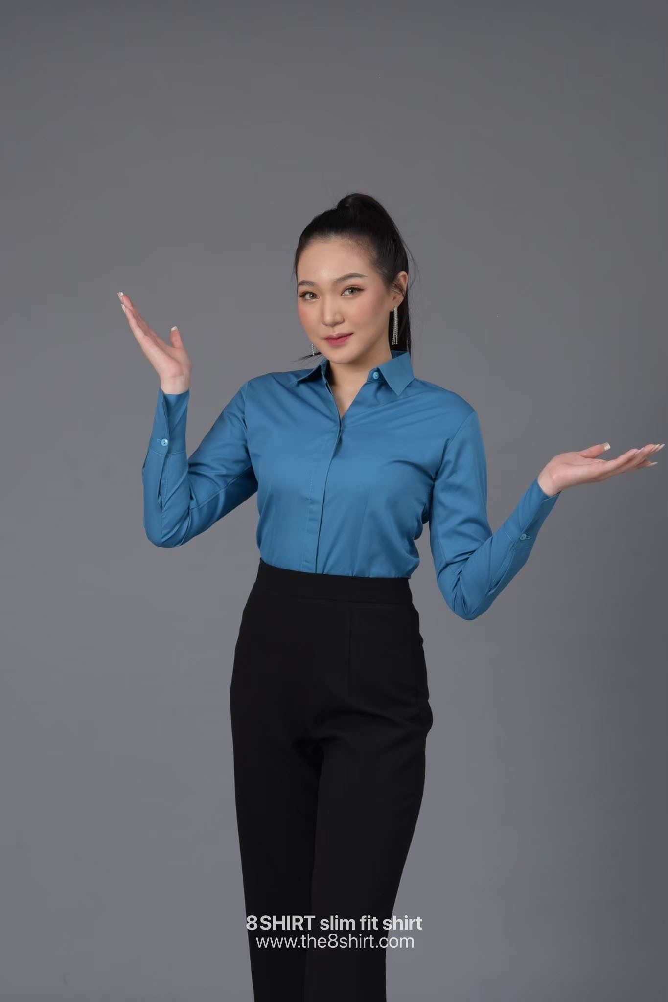 เสื้อเชิ้ตผู้หญิง สีฟ้าคราม (Indigo Blue) สลิมฟิต เข้ารูป แขนยาว เสื้อเชิ้ตทำงาน เสื้อยูนิฟอร์ม แบรนด์ 8SHIRT slim fit shirt พร้อมส่ง